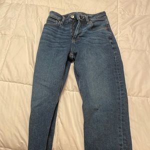 american eagle short straight leg jeans